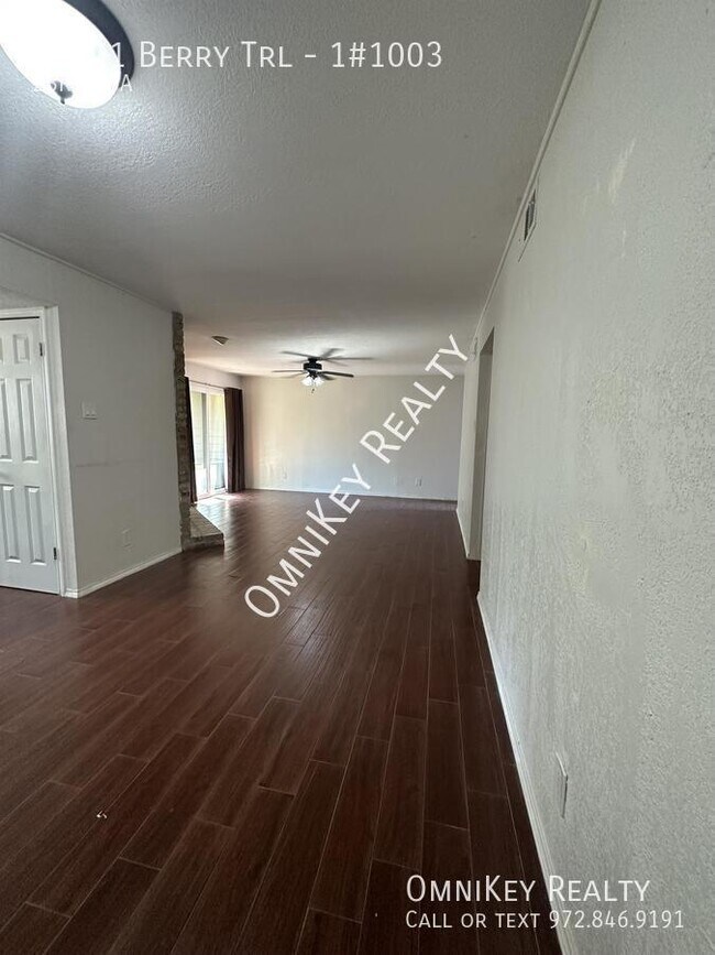 Foto del edificio - 15221 Berry Trail