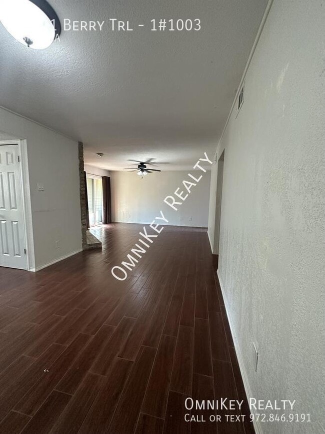 Building Photo - 15221 Berry Trail