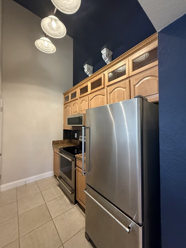 Foto del edificio - 2810 N Oakland Forest Dr