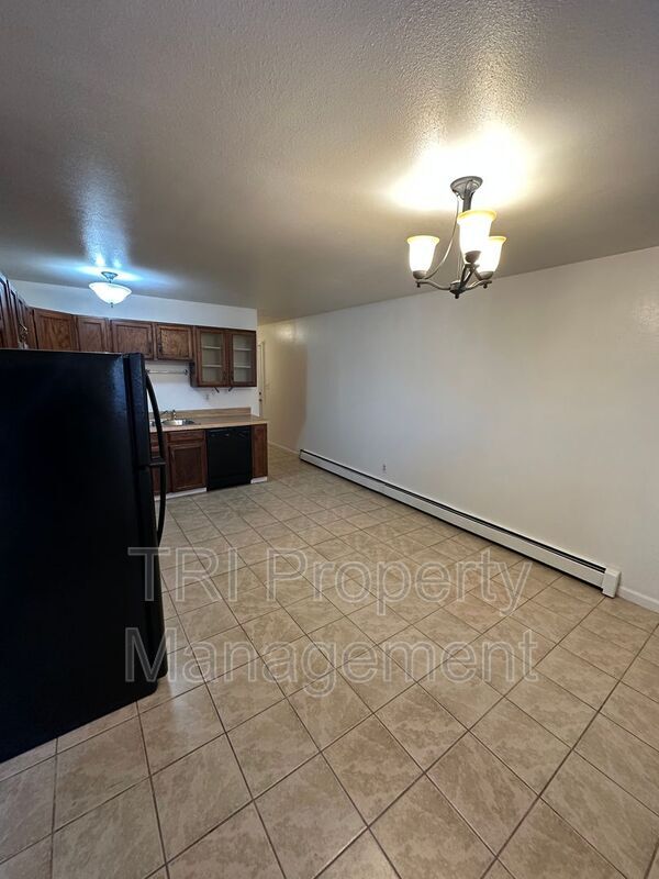 Building Photo - 1304 29th St