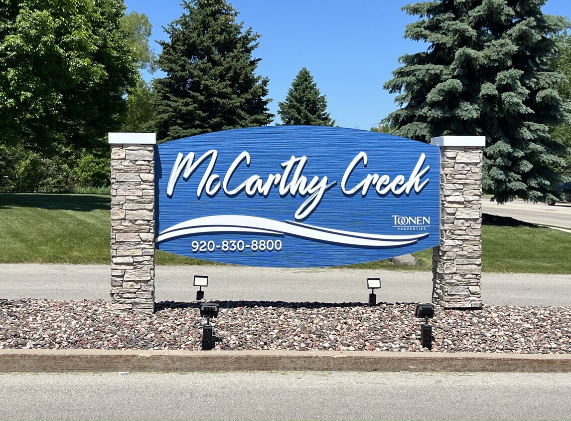 Foto principal - McCarthy Creek Apartments