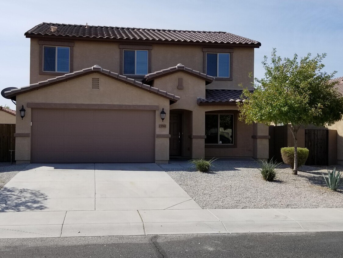 Primary Photo - 23561 W Mohave St