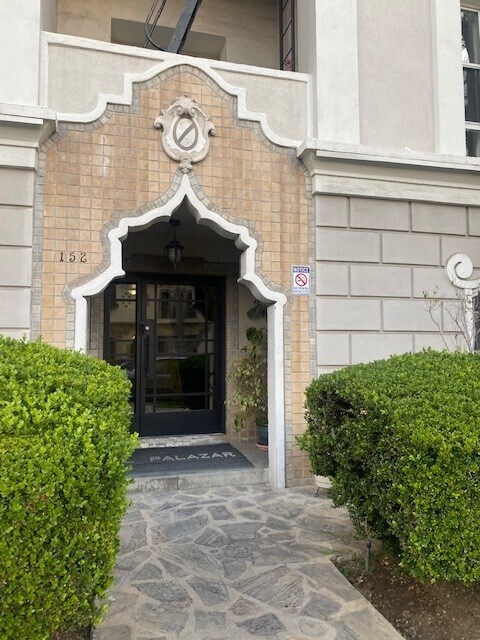 Foto del edificio - 152 S Sycamore Ave