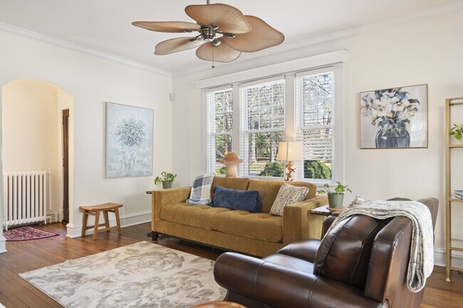 Foto del edificio - 4400 Forest Hill Ave