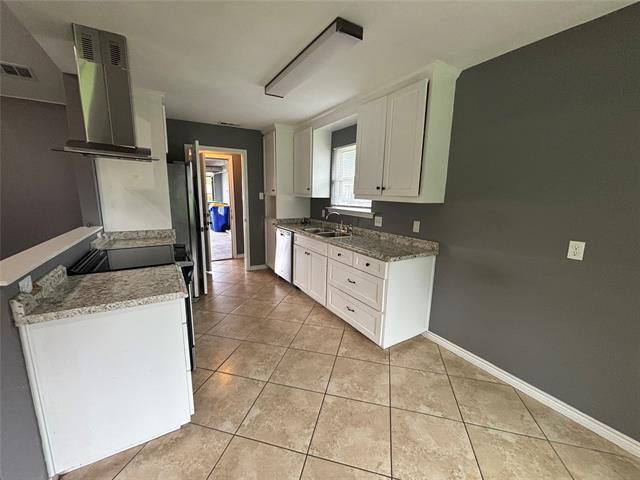 Foto del edificio - 619 Allencrest Dr