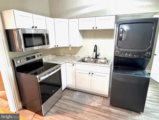 Foto del edificio - 14 Penn Ave