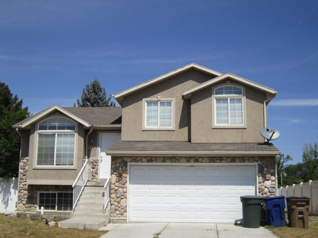Primary Photo - 1774 W Jensen Meadow Ln