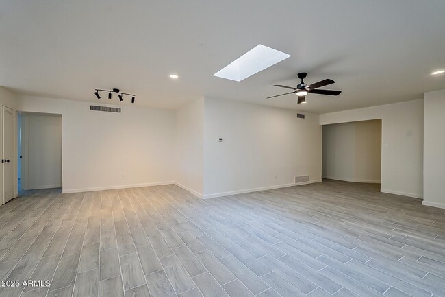 Building Photo - 2028 S College Ave