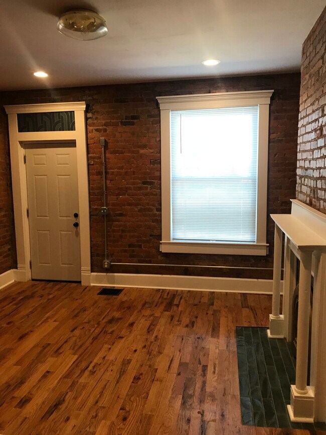 Foto del edificio - 208 Dakota Ave