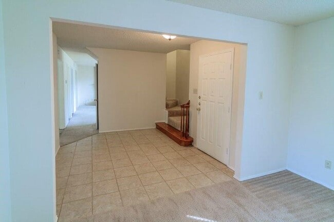 Building Photo - 5233 Turtle Cove Rd