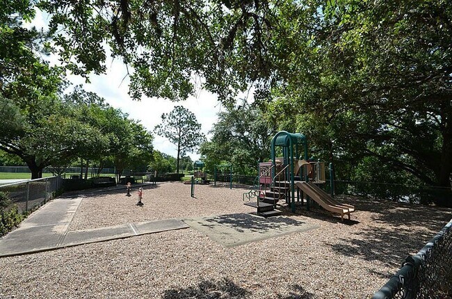 Foto del edificio - 135 1st St