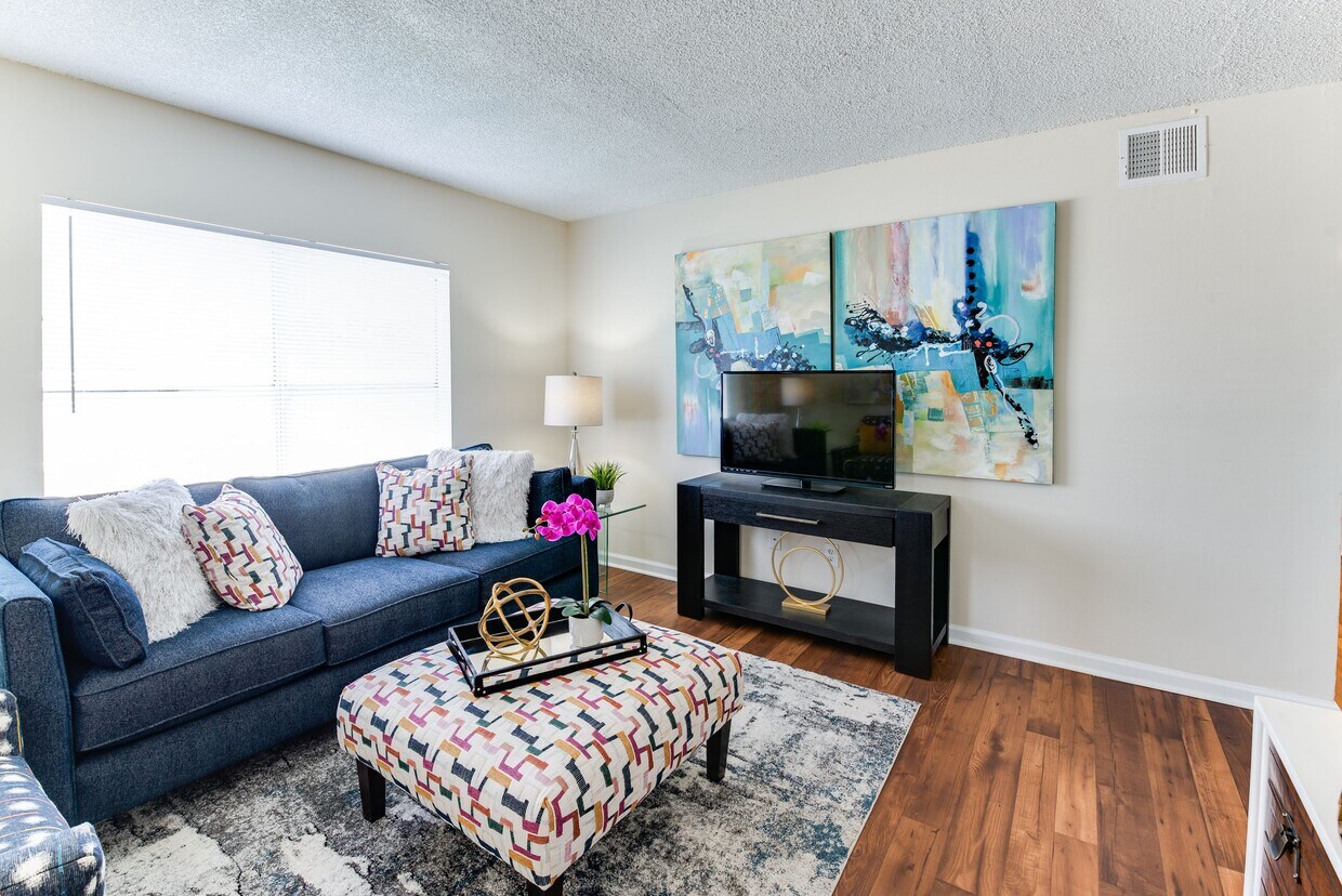 Foto principal - The Overlook Apartment Homes