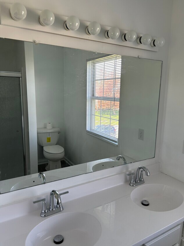 Foto principal - 1519 Autumn Dr