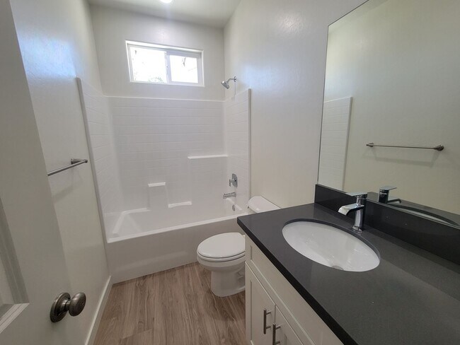 Foto del edificio - 8308 Grandy St