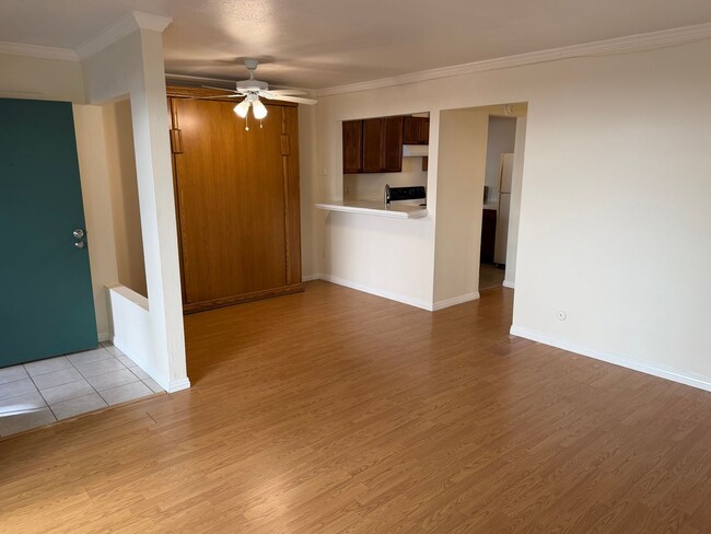 Foto del edificio - 3266 Ashford St