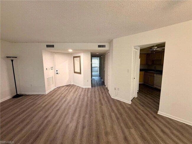 Foto del edificio - 1516 Mainsail Dr