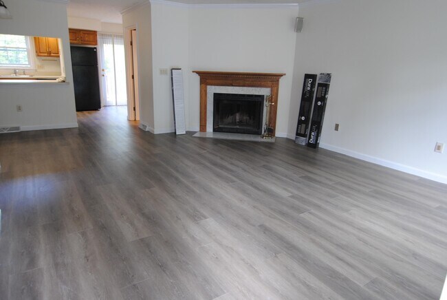 Building Photo - 61 Cadogan Way