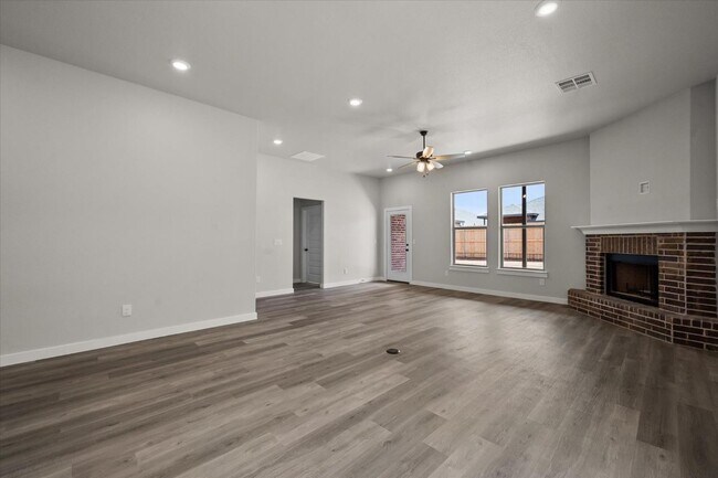 Foto del edificio - 3202 Farmhouse Ave