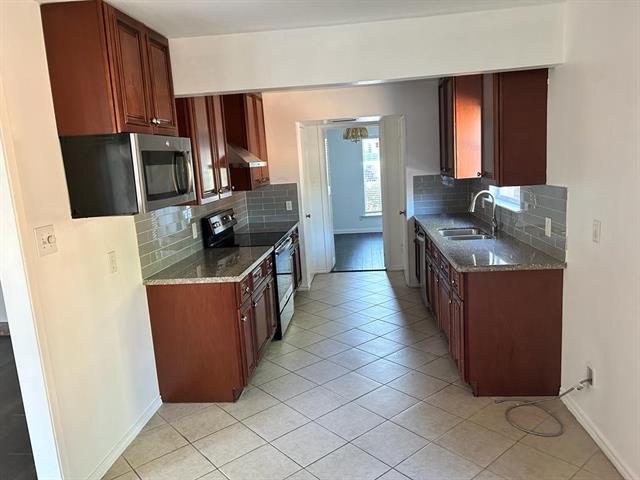 Building Photo - 3731 Truesdell Pl