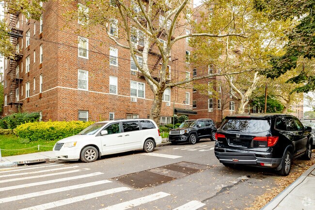 Building Photo - 9707 67th Ave