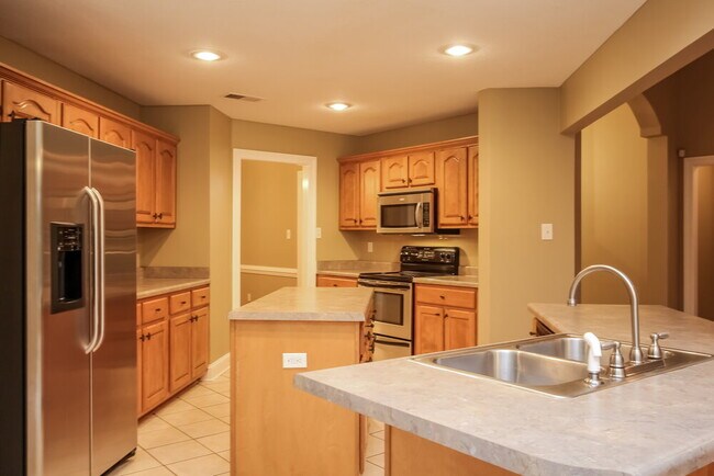 Building Photo - 5245 Charlotte Oak Cove
