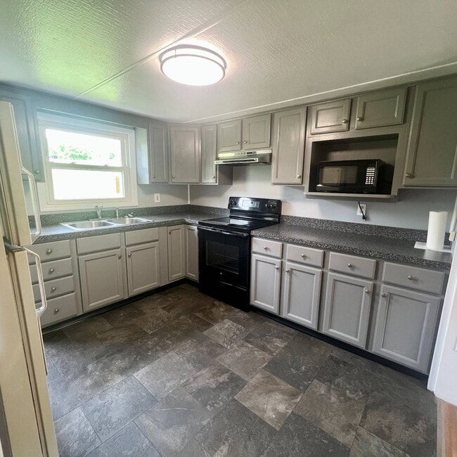 Building Photo - 3282 NY-67