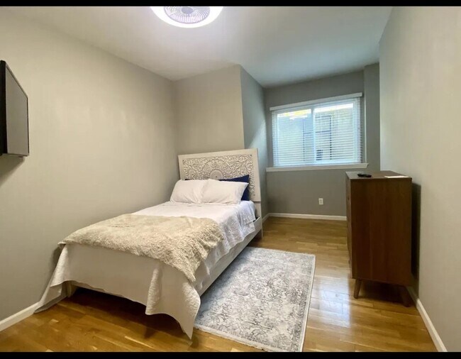 Foto del edificio - 1001 Mississippi St