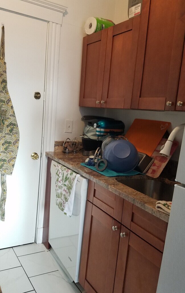 Foto del edificio - 28 Quint Ave