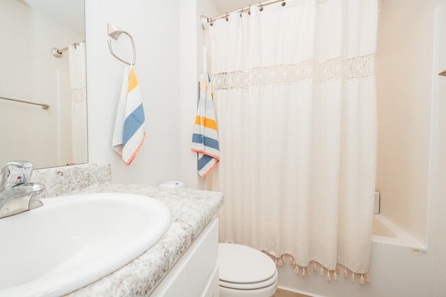 Building Photo - 3102 Heritage Plantation Blvd