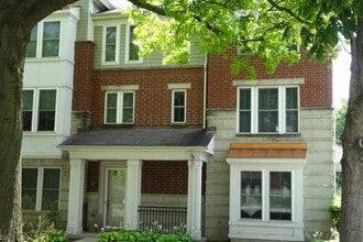 Building Photo - 2203 S Crambourne Way