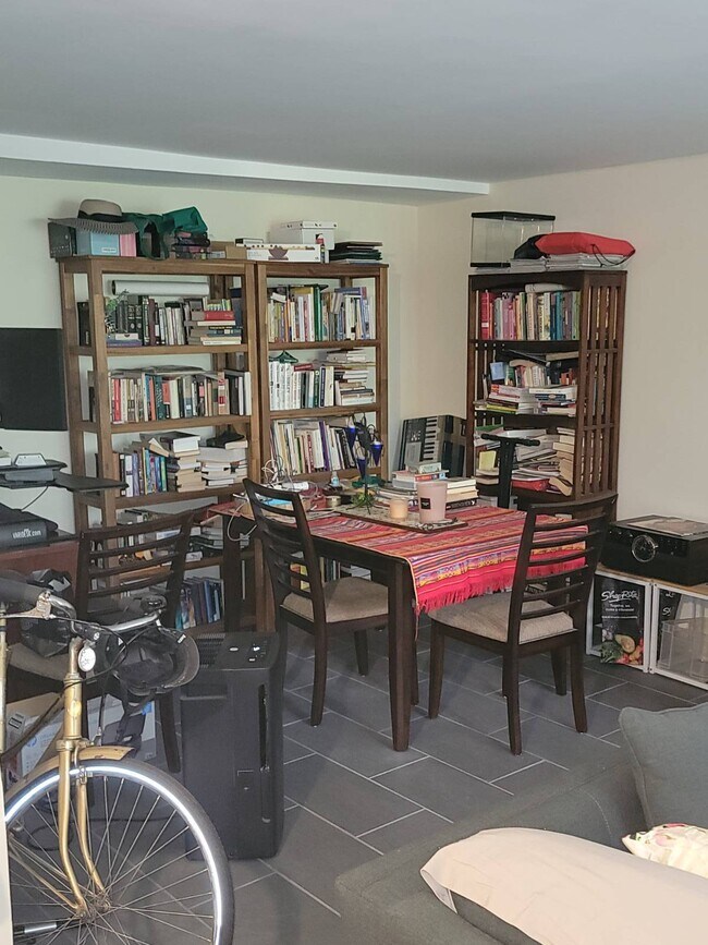 Foto del edificio - 15 Fieldstone Dr