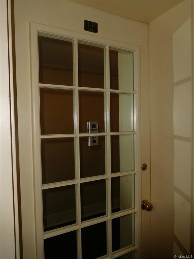 Foto del edificio - 2 Consulate Dr