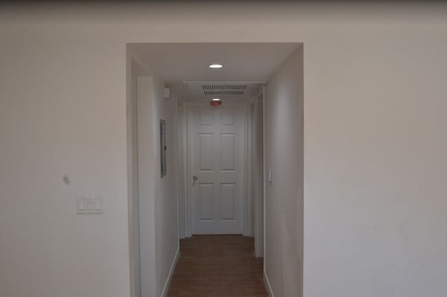 Building Photo - ??2-Bed, 2-Bath ADU Newly Built with Central AC, Parking & Solar – Available Now!