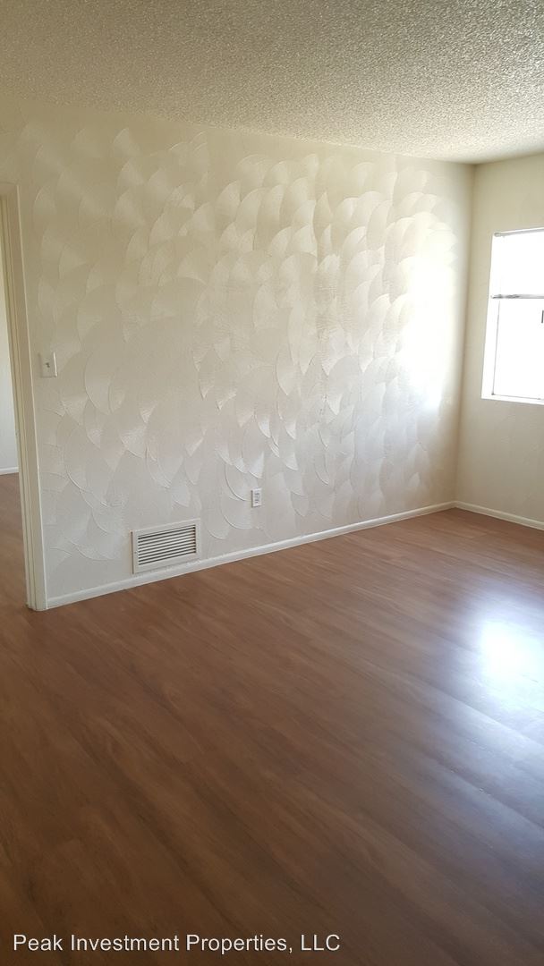 Foto del edificio - 1603-1603 W Denton Ln