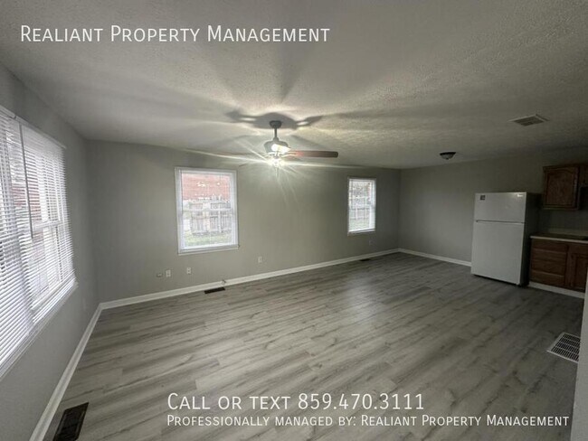 Building Photo - 120 Wichita Dr., 120 Wichita Dr Unit D