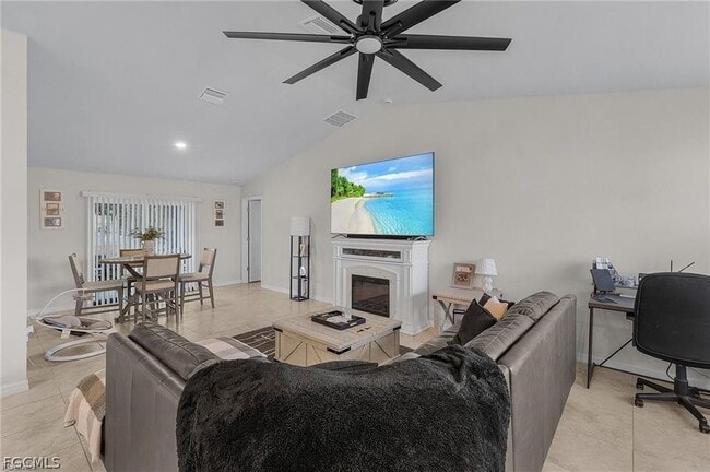 Building Photo - 4109 NE 22nd Ave