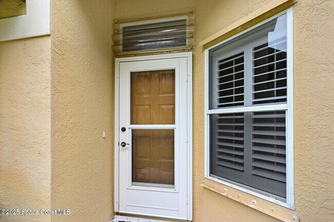 Foto del edificio - 102 Caledonia Dr