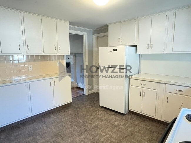 Building Photo - 20 Ellis Dr