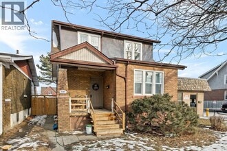 Building Photo - 1704 Mercer St