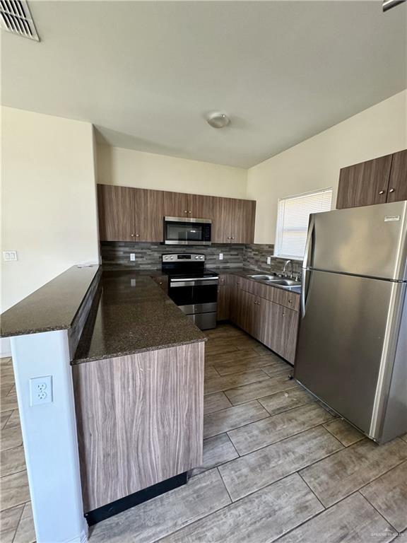 Building Photo - 3913 Hawthorne Ave