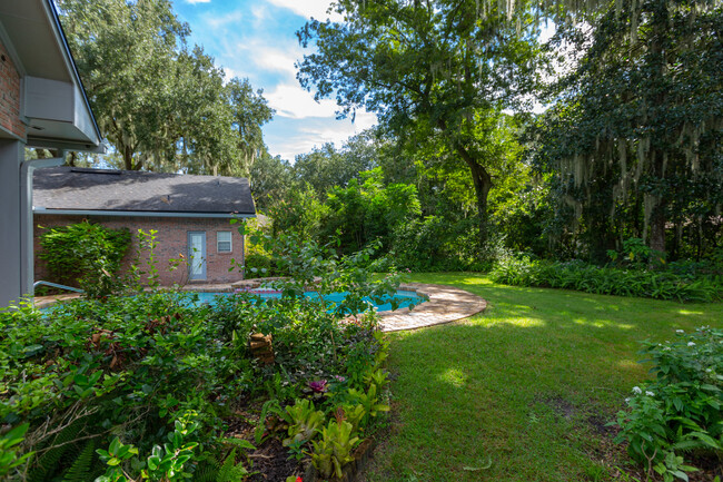 side back yard view - 2720 Beauclerc Rd