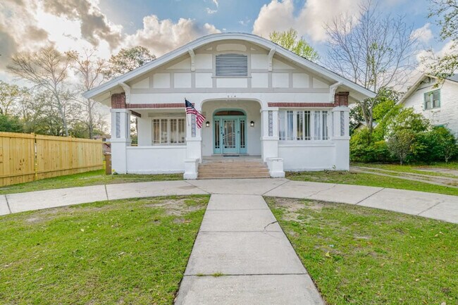 Foto del edificio - 814 S Broad St