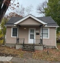 Building Photo - 154 W Madge Ave