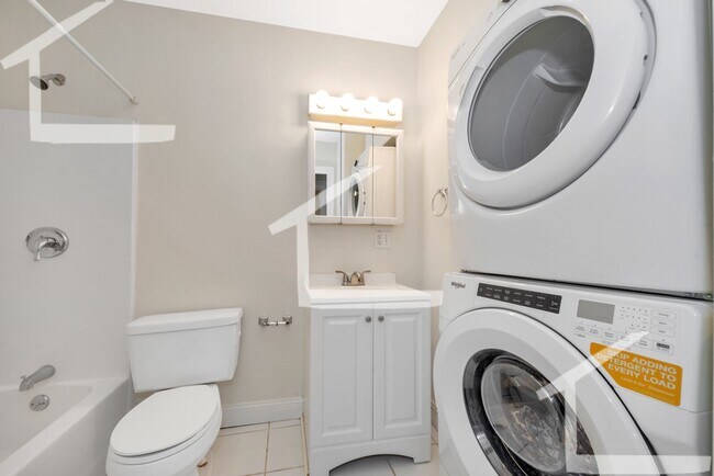 Foto del edificio - 9/1 Rare single family 5BR/4BA house near ...