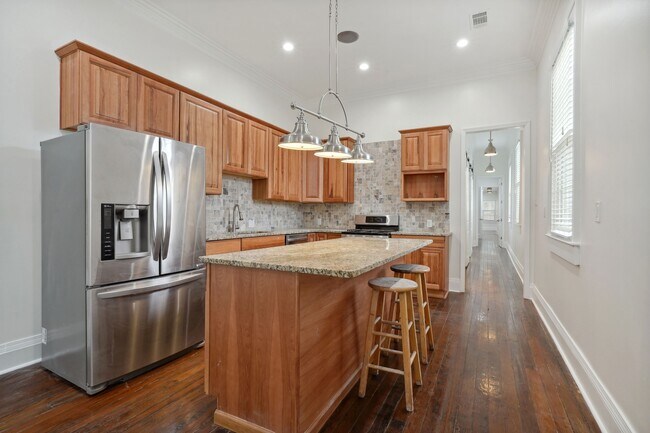 Photo - 2922 Banks St Townhome