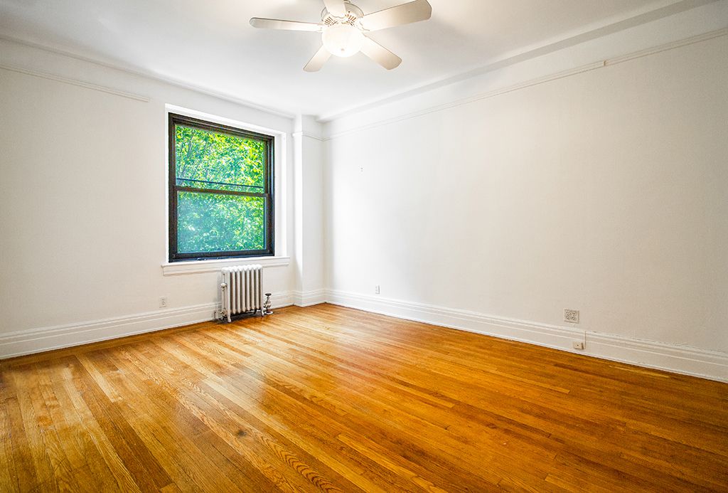 Primary Photo - 230 W 105th St