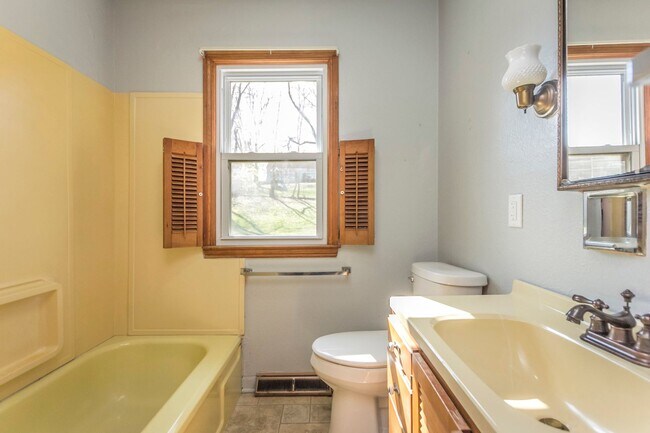 Foto del edificio - Ranch Style 3 Bedroom 1 Bath Home
