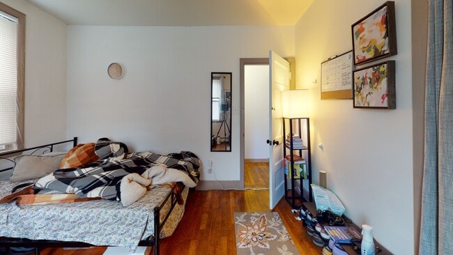 Building Photo - 9 Winship St