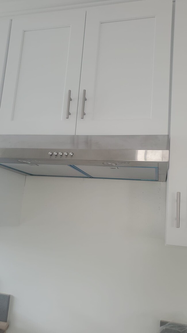 new range hood - 960 S Catalina St