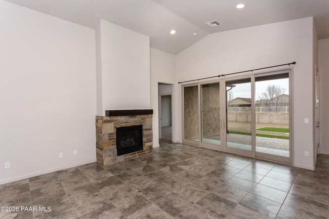 Foto del edificio - 1299 Essex Way